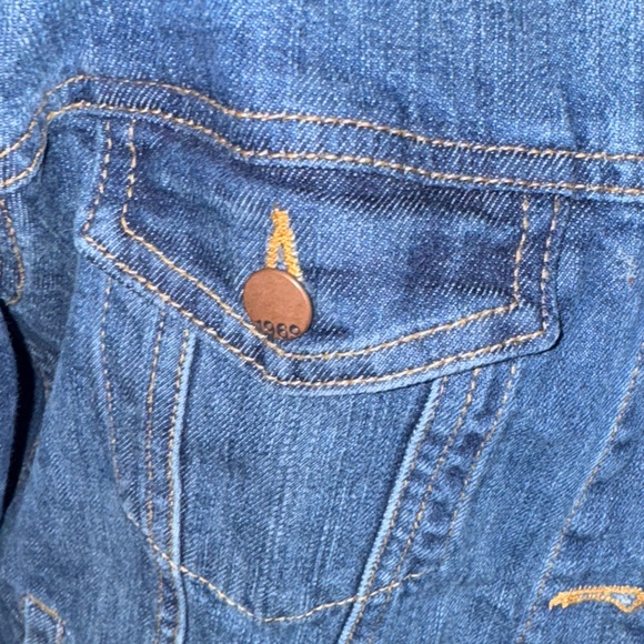 Classic Denim Jacket - Picture 4 of 16